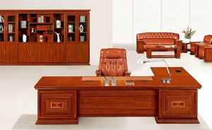 實木大班臺買就不能隨意的去買，要用技巧。