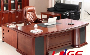 定制辦公大班臺(tái)時(shí)需要注意哪些方面？