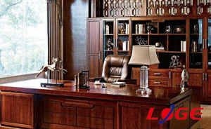 為實木辦公家具上漆能帶來哪些優(yōu)勢呢？