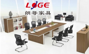 定制板式辦公家具時(shí)需考慮哪些因素？